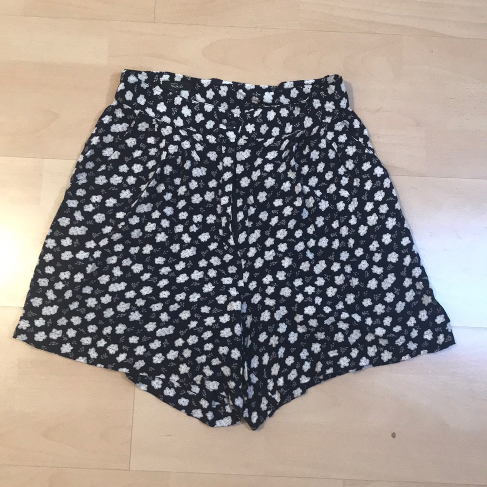 Floral High Waist Slouchy Shorts